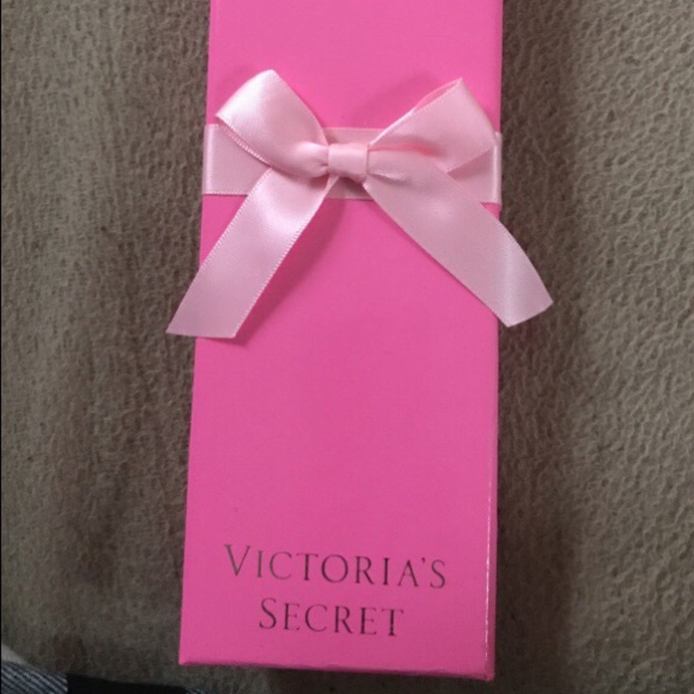 Victoria Secrets Angel Wing necklace