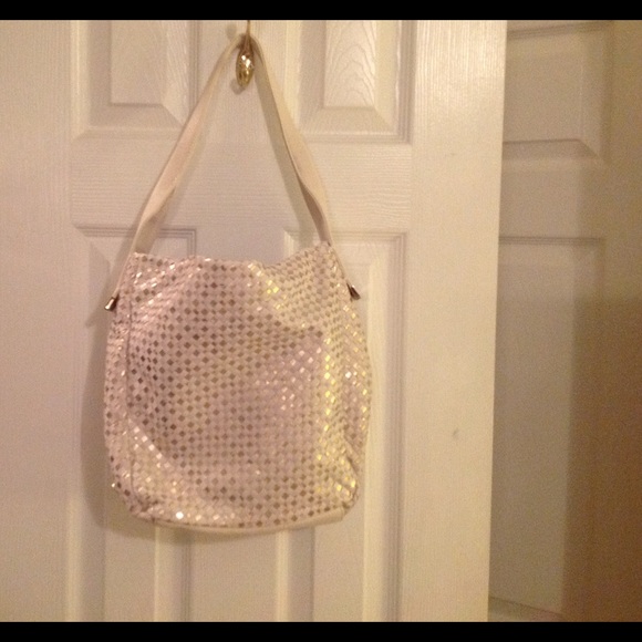 Elliott Lucca Handbags - Beautiful Elliott Lucca bag.   Excellent condition
