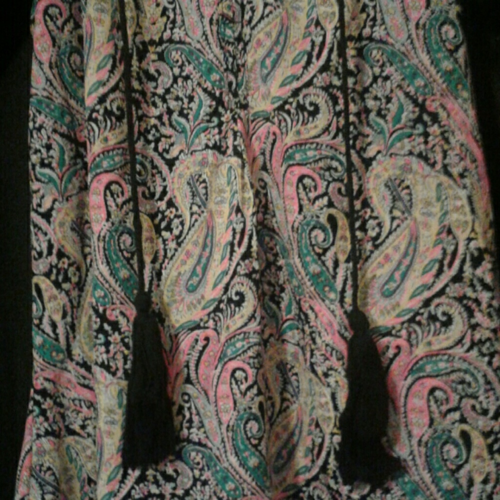 Super cute boho tank with tassels - Picture 2 of 5