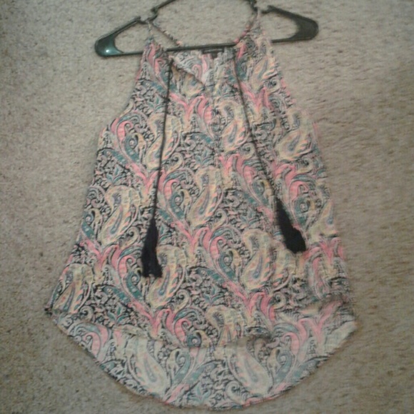 Super cute boho tank with tassels - Picture 4 of 5