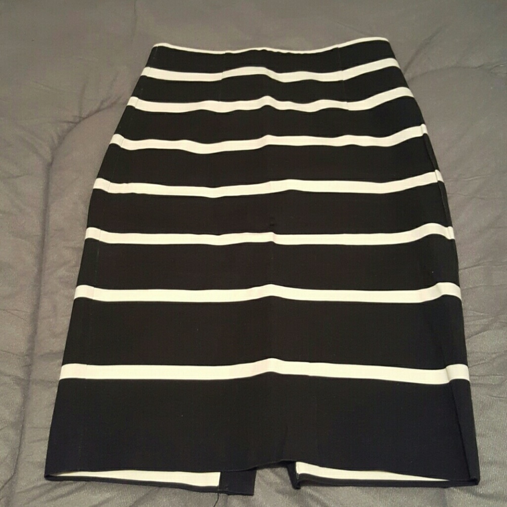 Banana Republic Sloan Pencil Skirt