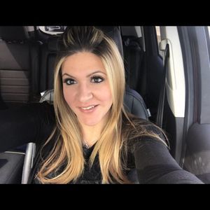 Meet your Posher, Janet