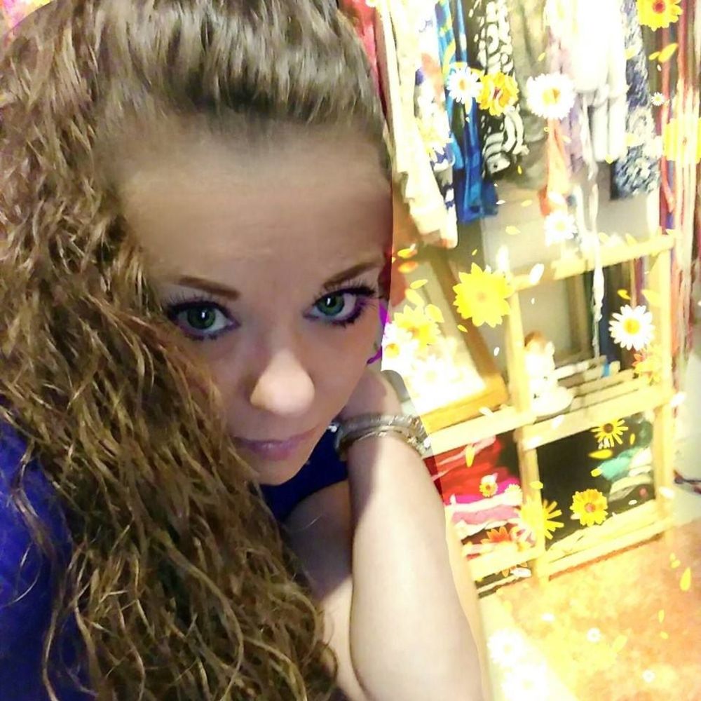 Meet your Posher, Candi