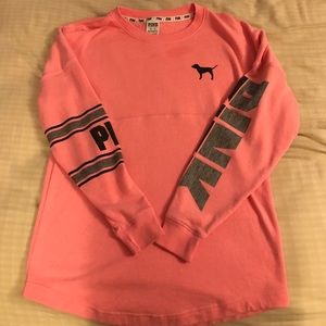 XS PINK VICTORIA SECRET LONG SLEEVE SWEATHIRT