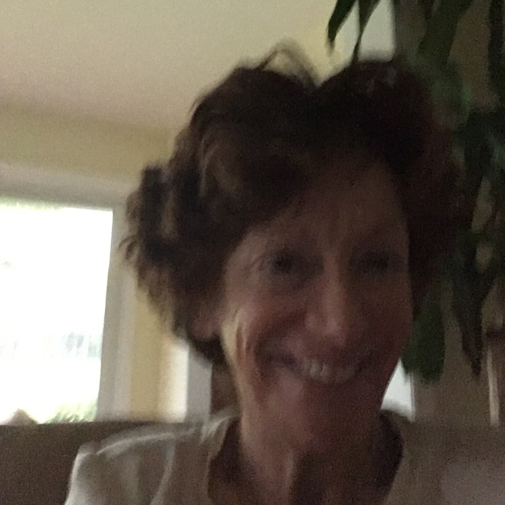 Meet your Posher, Yolanda