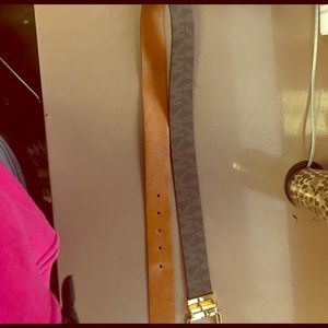 Michael Kors reversible brown belt