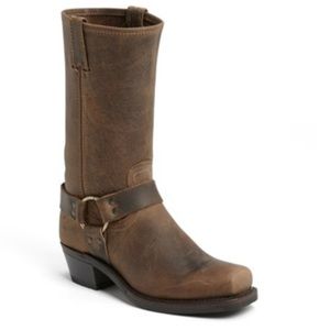 Harness Frye Boots