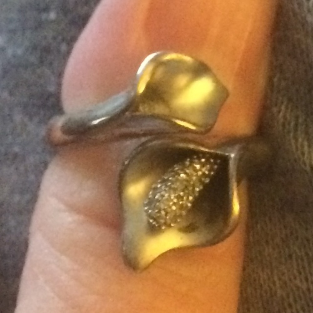 Elegant Sterling Silver and Diamond Calalily Ring