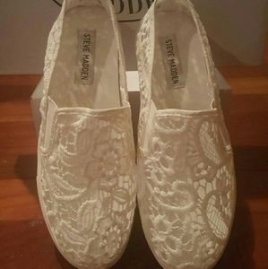 Steve Madden Lace Slip on Sneakers