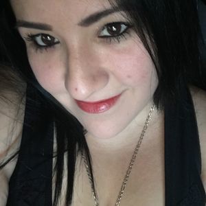 Meet your Posher, Leticia