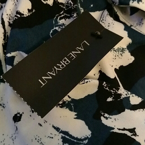 LANE BRYANT Blouse TOP floral shirt 2x 1X 16 18 20 - Picture 3 of 5