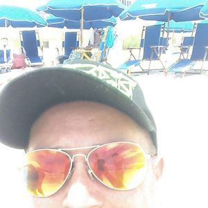 Meet your Posher, Chris