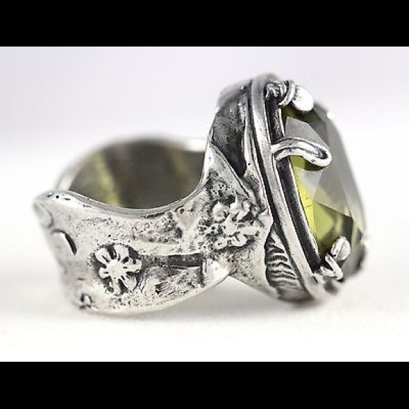 Silpada Ring - Picture 2 of 2