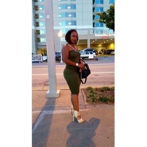 Meet your Posher, Lashona