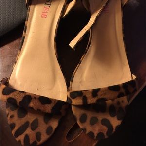 Just fab women's animal print sandals size 6