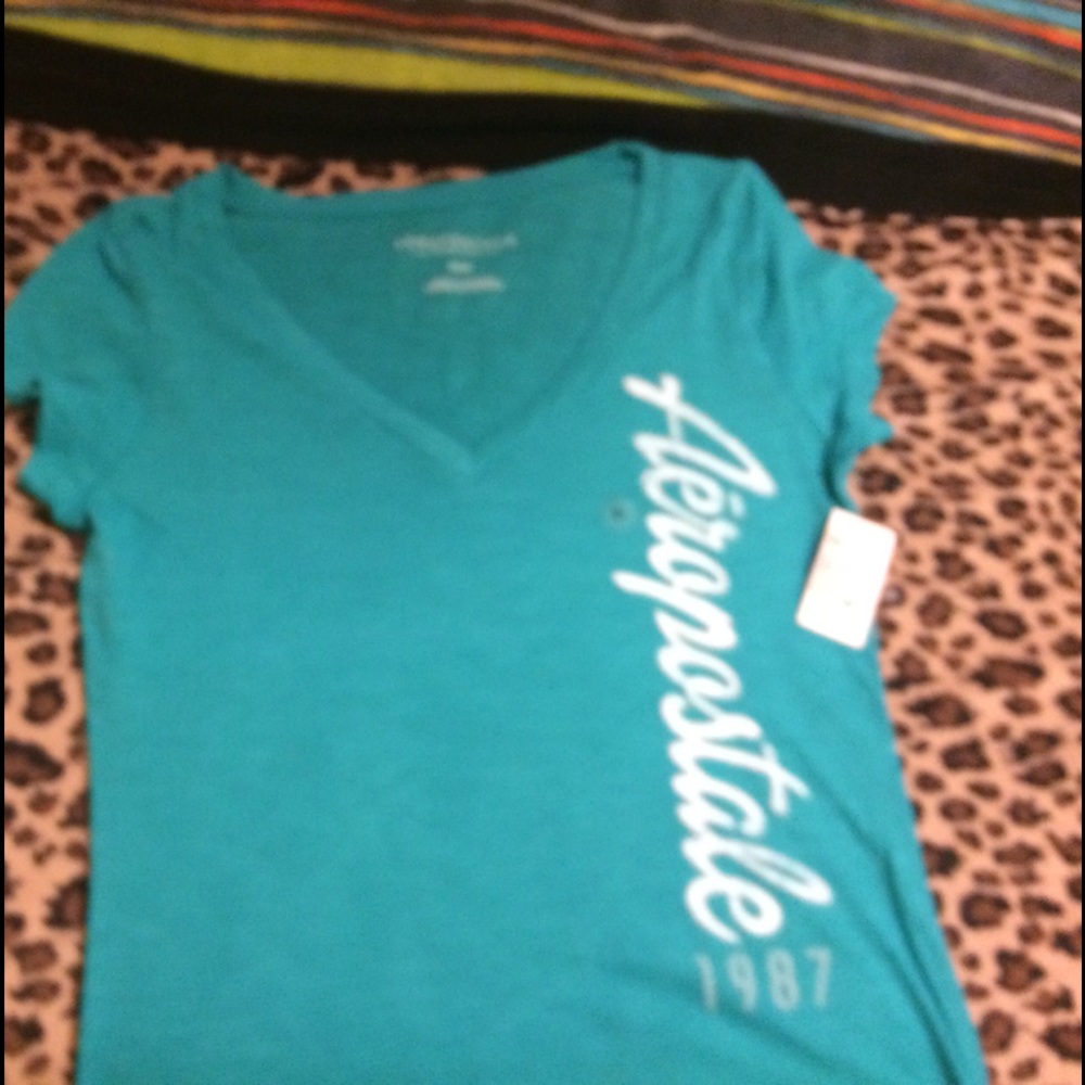 Aeropostale tee shirt