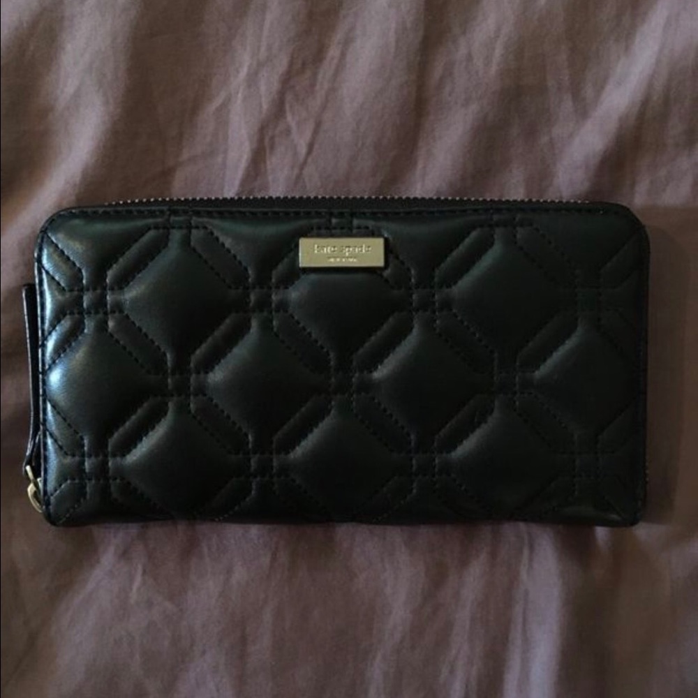 Kate Spade wallet-black