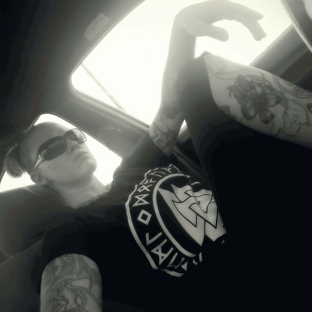 Meet your Posher, Crystal