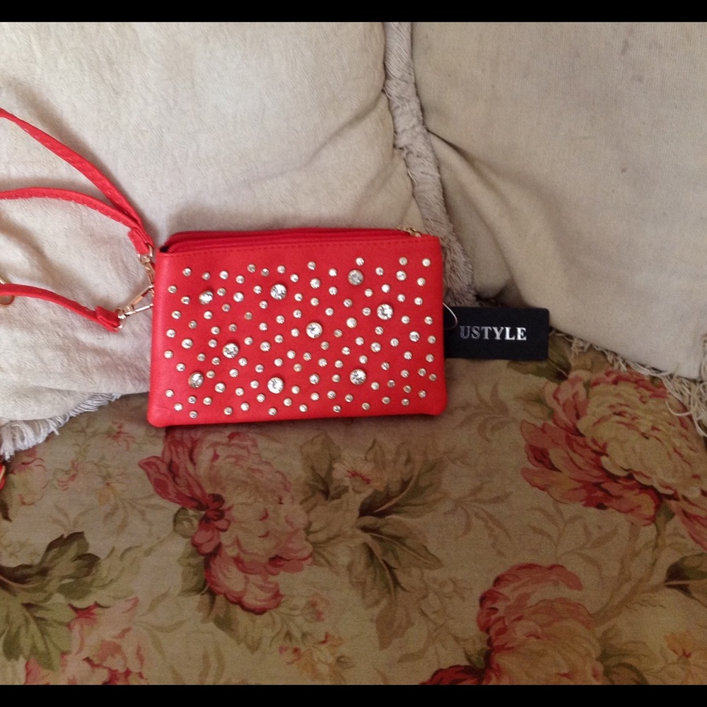 Purse/wristlets