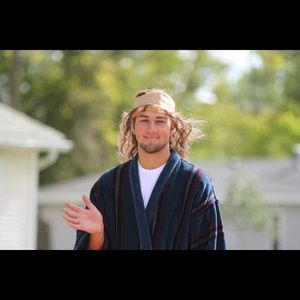 Meet your Posher, Miles