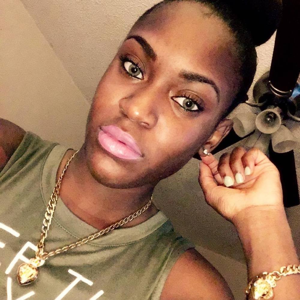 Meet your Posher, Darrielle