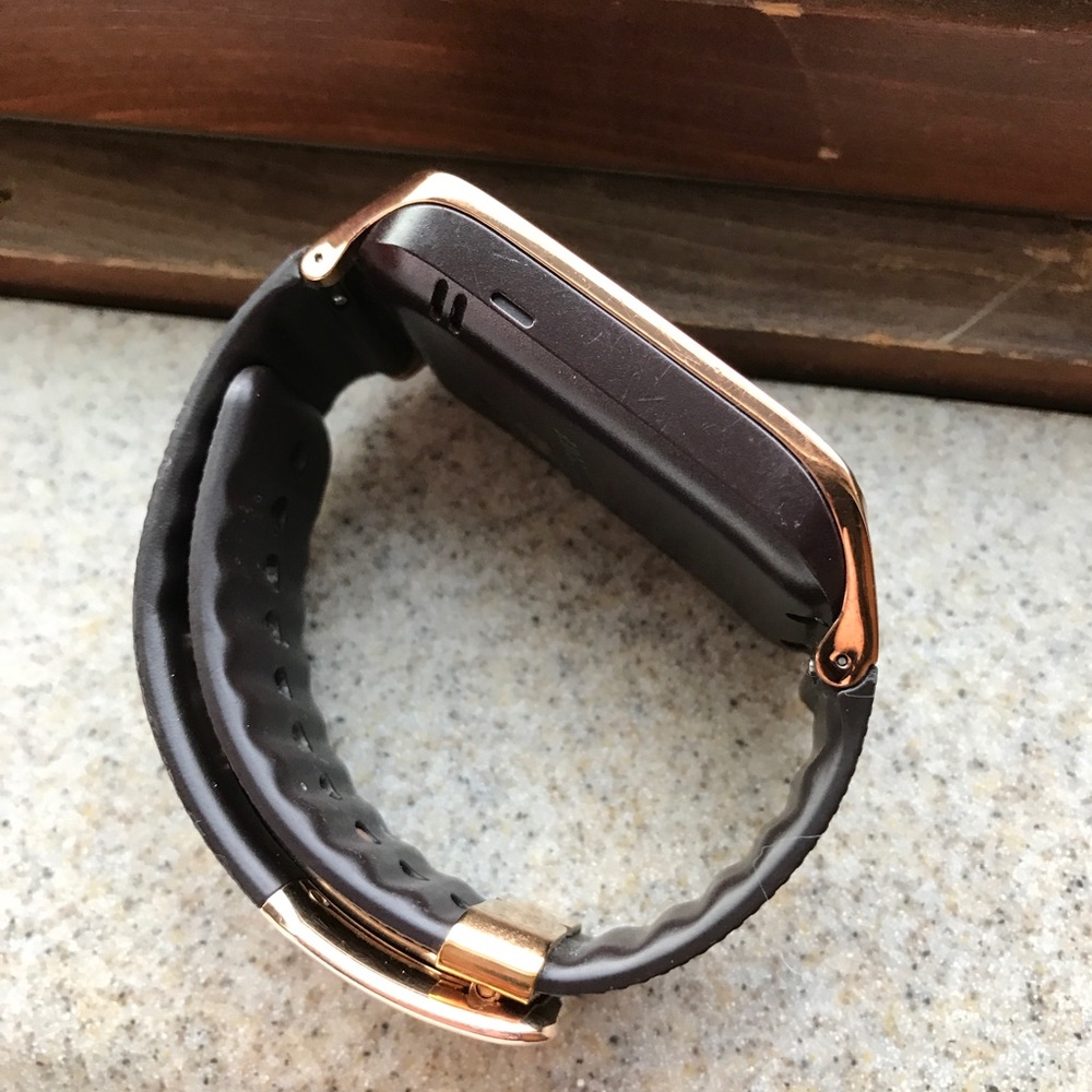 Samsung Gear 2 Watch - Picture 2 of 4