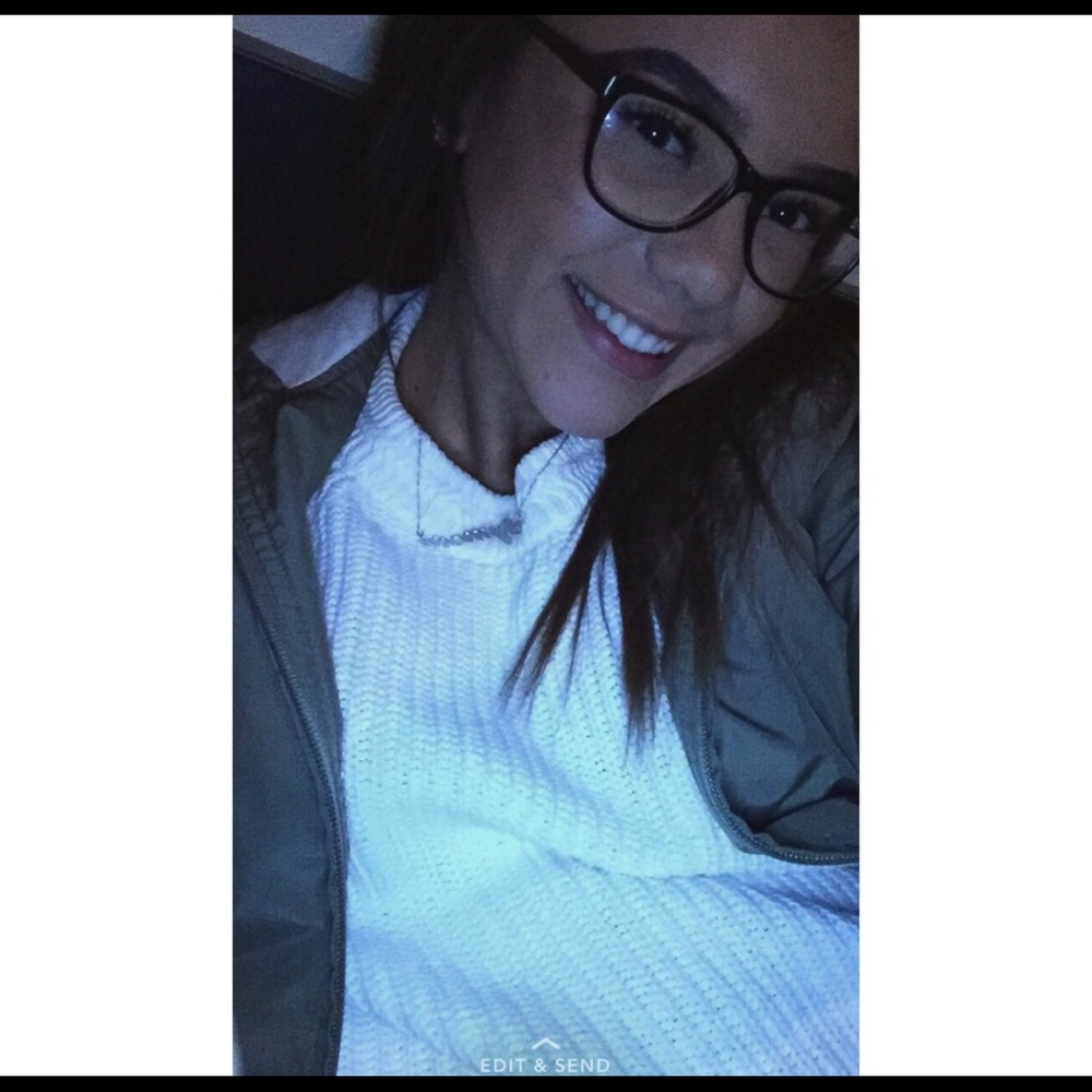 Meet your Posher, Symone