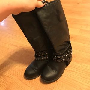 Girls boots