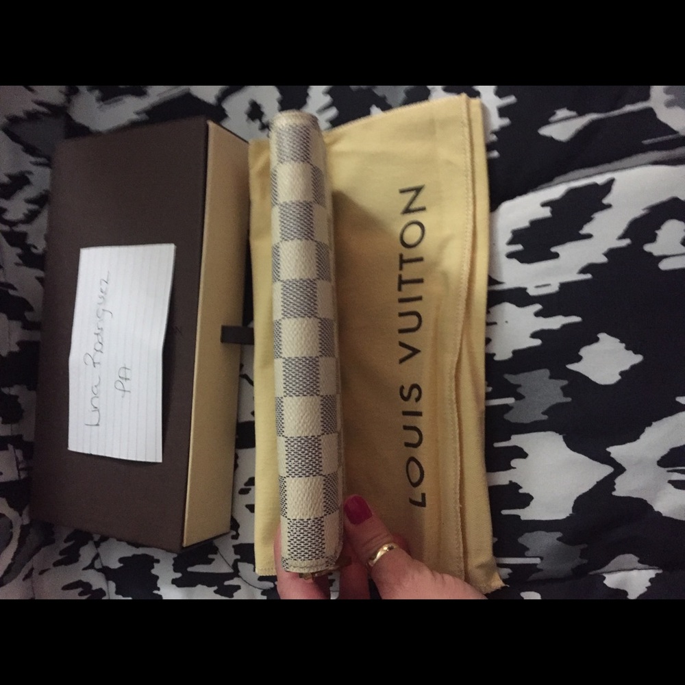 Louis Vuitton Organiser - Picture 7 of 8