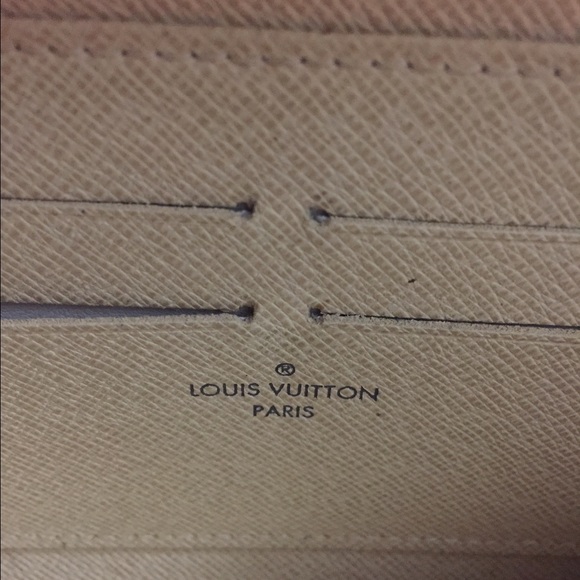 Louis Vuitton Organiser - Picture 2 of 8