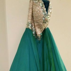 Prom dress