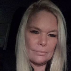 Meet your Posher, Eva