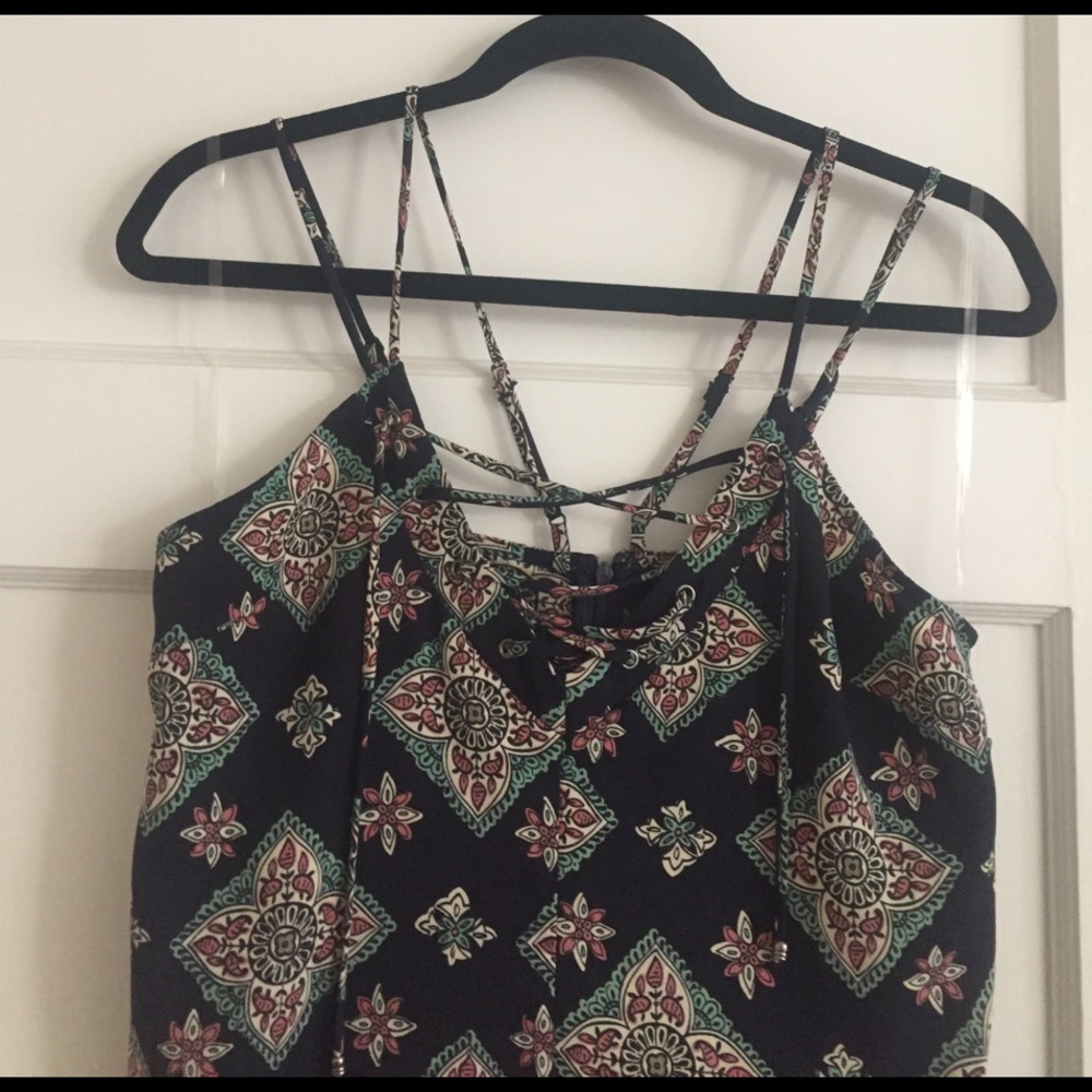 Patterned Romper - Picture 3 of 4