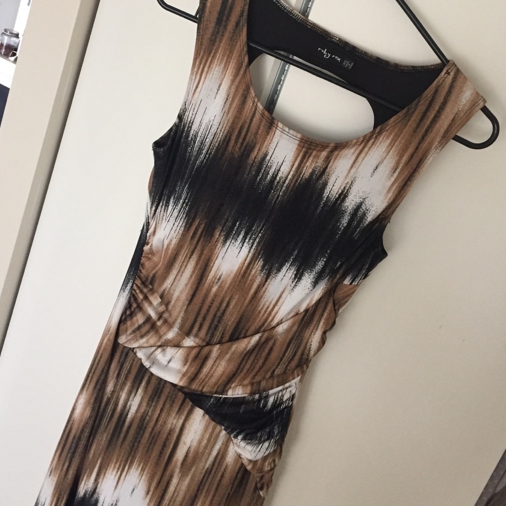 Maxi Dress for ANY Occasion!