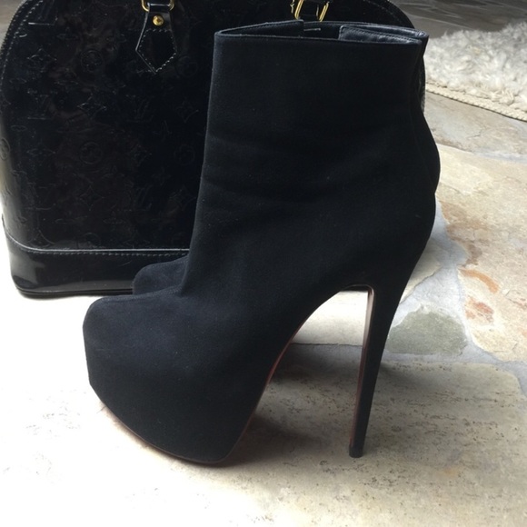 🆕CL Suede Daffodils (8.5-9) - Picture 4 of 8