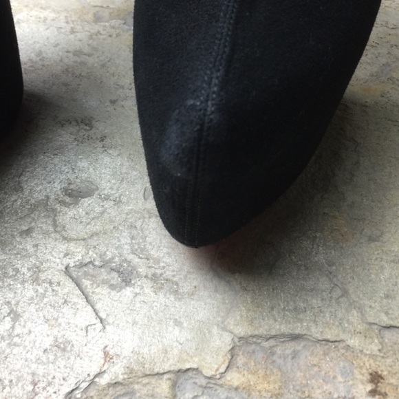 🆕CL Suede Daffodils (8.5-9) - Picture 8 of 8