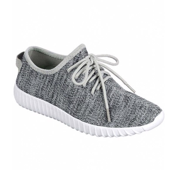 Right to Relax Gray Sneakers - Picture 2 of 5