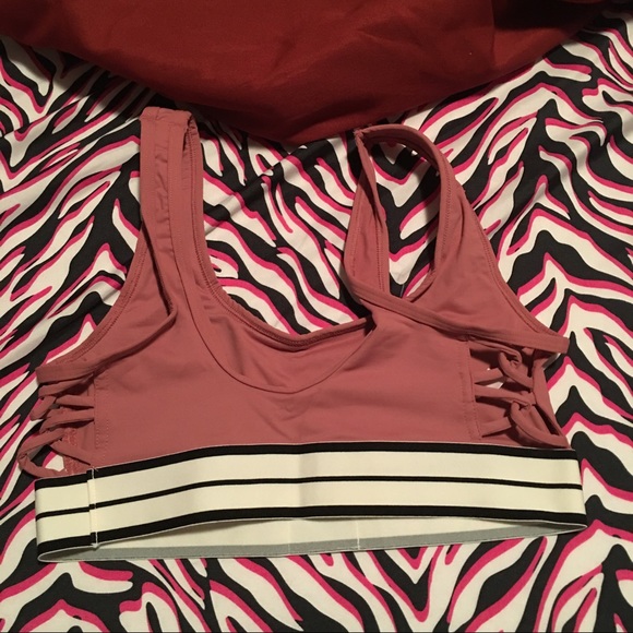New Victoria secret pink ultimate strappy side bra - Picture 5 of 5