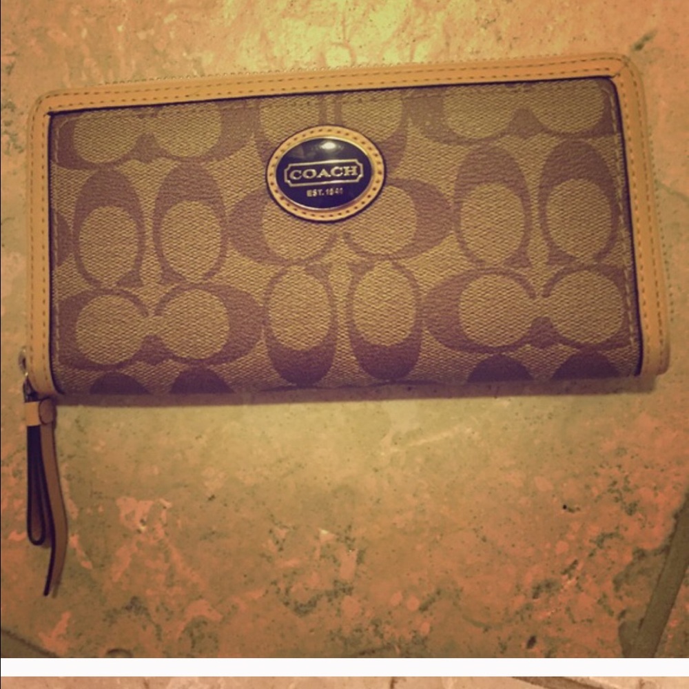 Coach wallet