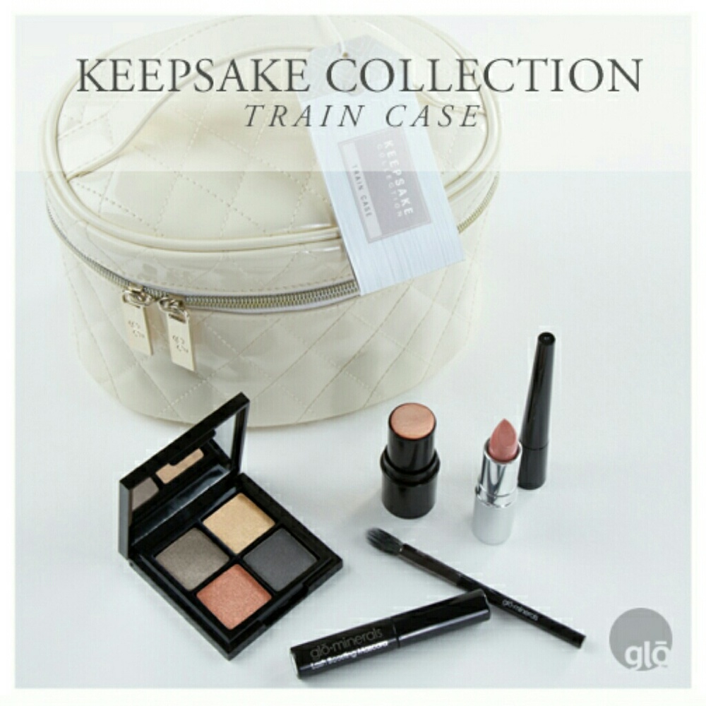 Glo Minerals Train Case