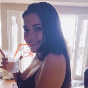 Meet your Posher, Julia