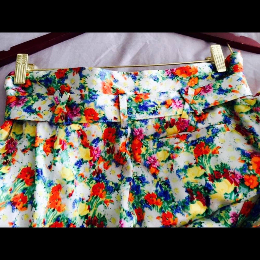 New REBECCA MINKOFF Women's Shorts - Picture 5 of 6