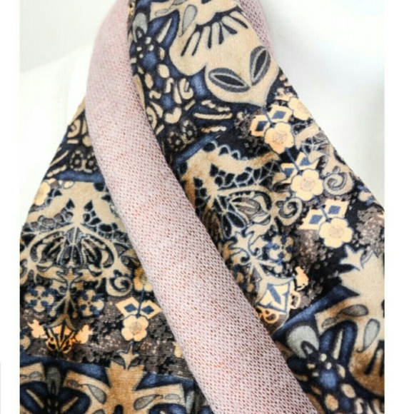 Boho Velvet Pom Pom Scarf - Picture 4 of 4