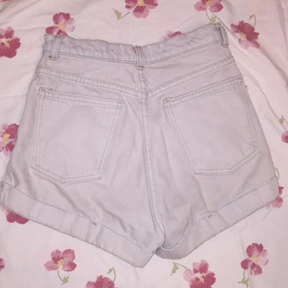 High waisted shorts - Picture 2 of 2