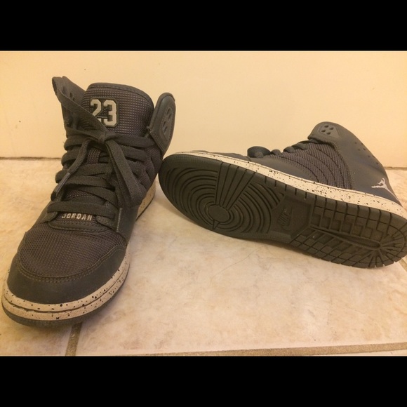Jordan 1 Flight 4 Cool Grey - Picture 2 of 4