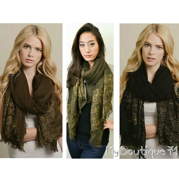 Luxe Gold-Foil Panel Scarf - Picture 2 of 4