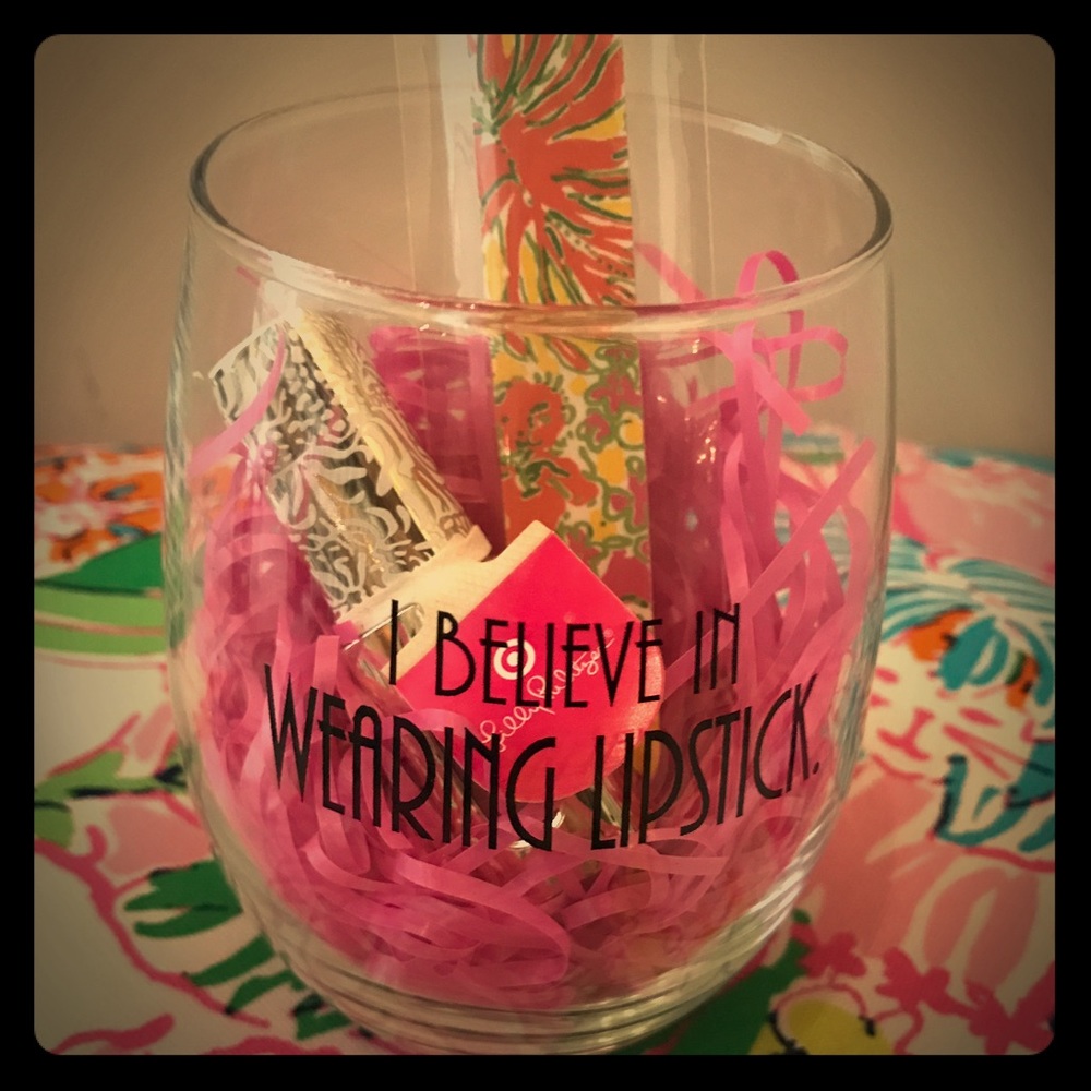Lilly Pulitzer nail filer & lipstick in wine glass