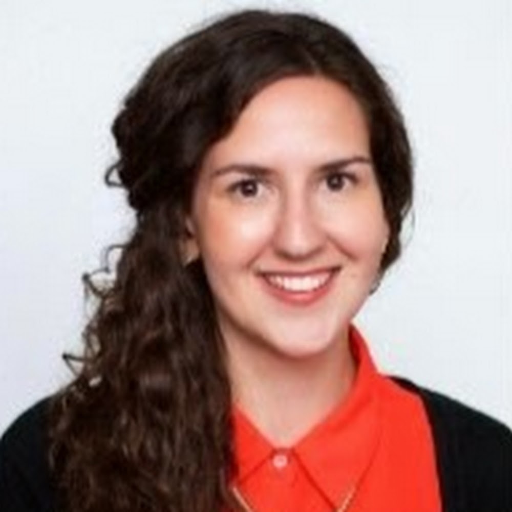 Meet your Posher, Caitlin