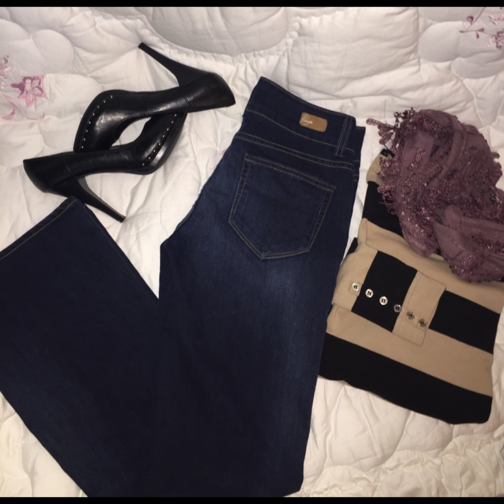 Paige jeans sz 28 inseam 30.5 rise 9 boot cut