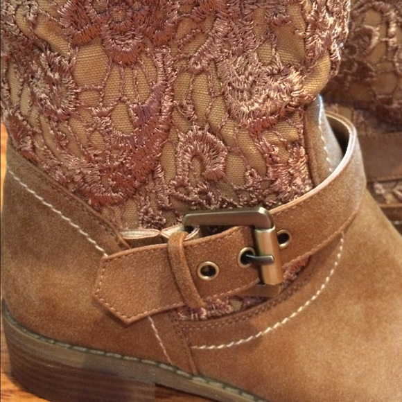 Guess booties - Picture 3 of 6